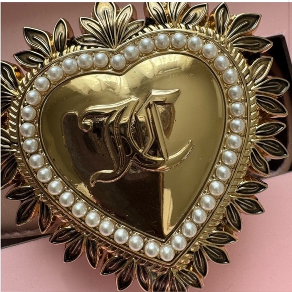 Meet your Posher(s) Ray & Rae - Picture 14 of 16